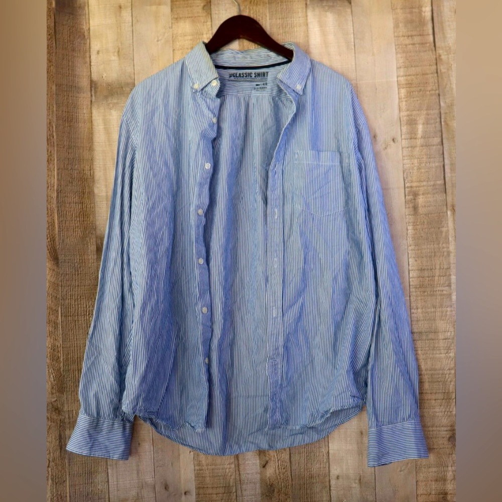 Old Navy Slim Fit Classic short - blue striped- large